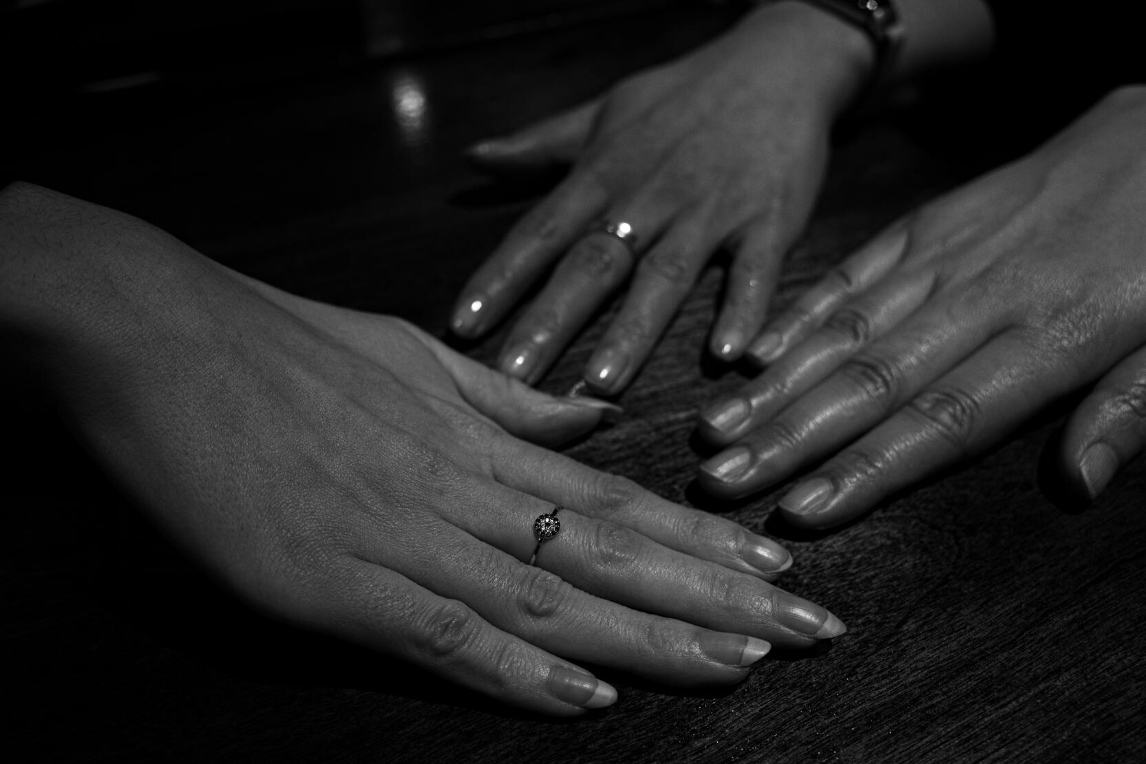Hand/Hand/Hand